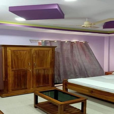 Hotel O Pop Hotel Thiruvananthapuram Exteriör bild